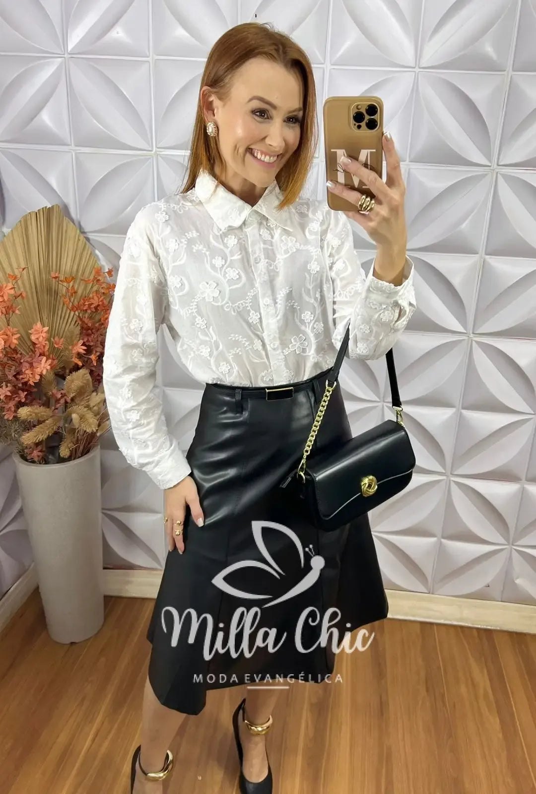 Saia Tamires Em P.U – Preta