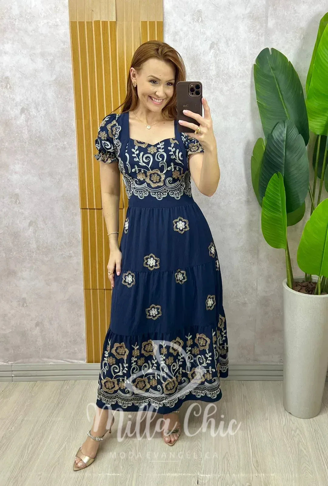Vestido Arabela Bordado – Azul Marinho