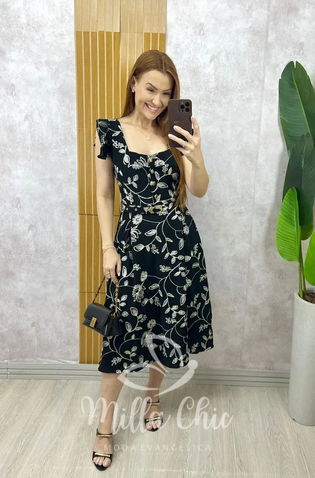 Vestido Leonor Bordado – Preto