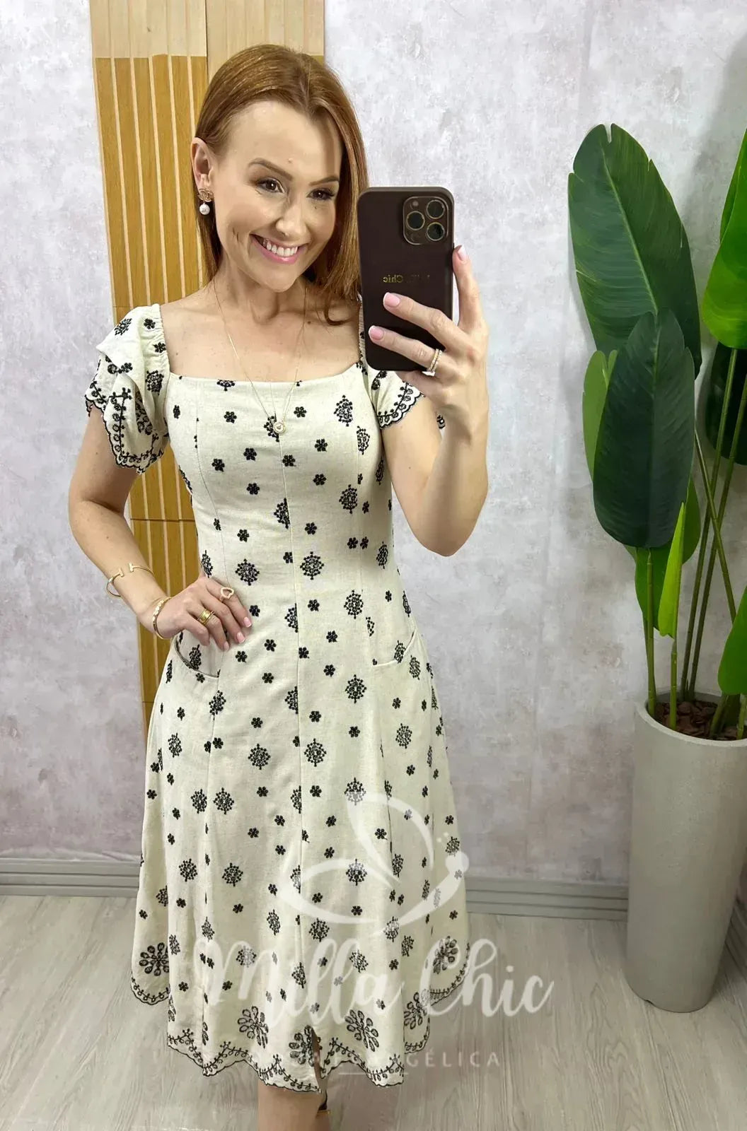 Vestido Eliara Em Linho Bordado – Preto