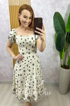 Vestido Eliara Em Linho Bordado – Preto