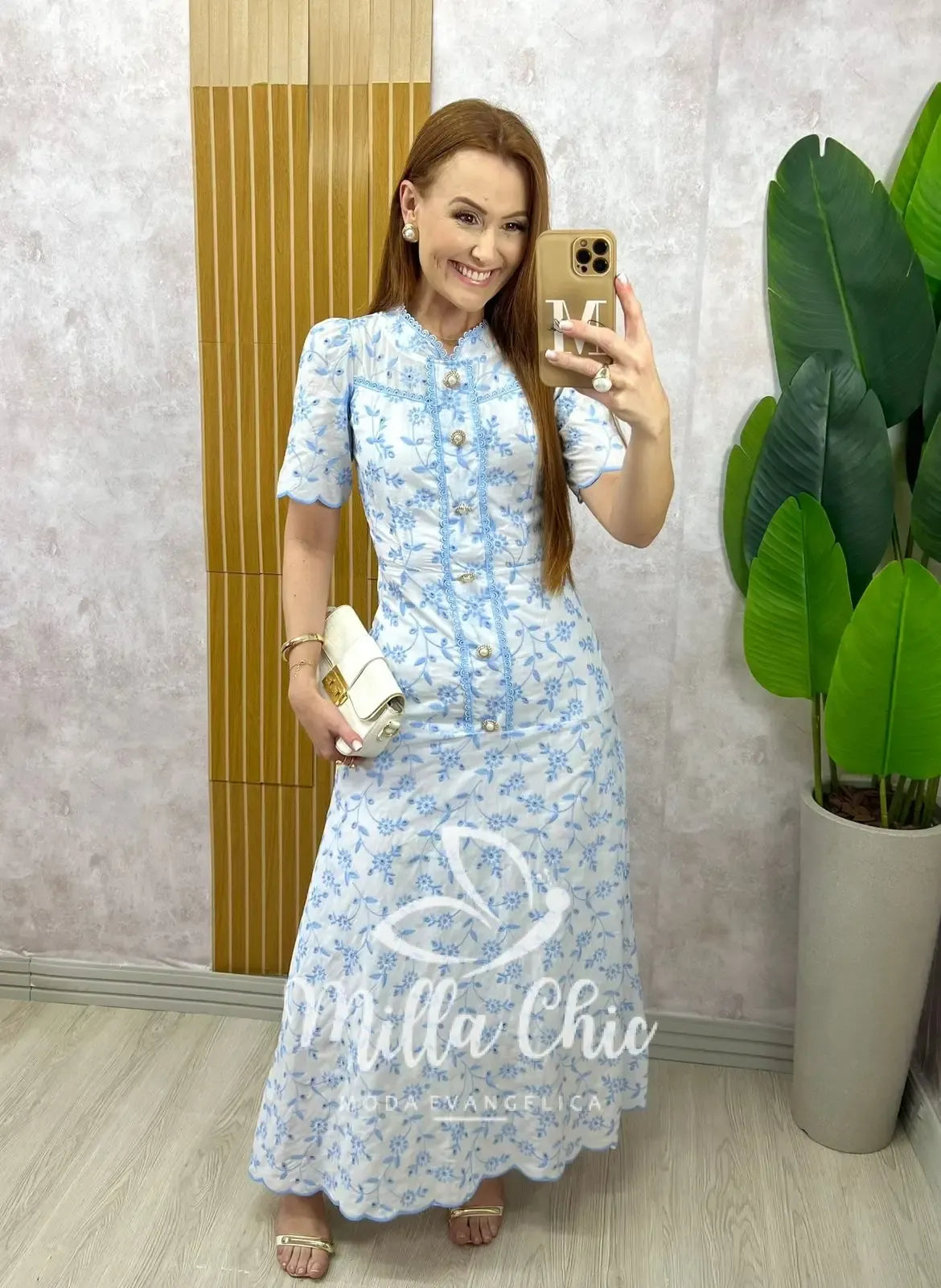 Vestido Brigida em lesie bordada